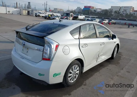 2014 Toyota Prius Plug-In из США, поврежденный, VIN JTDKN3DP8E3055532